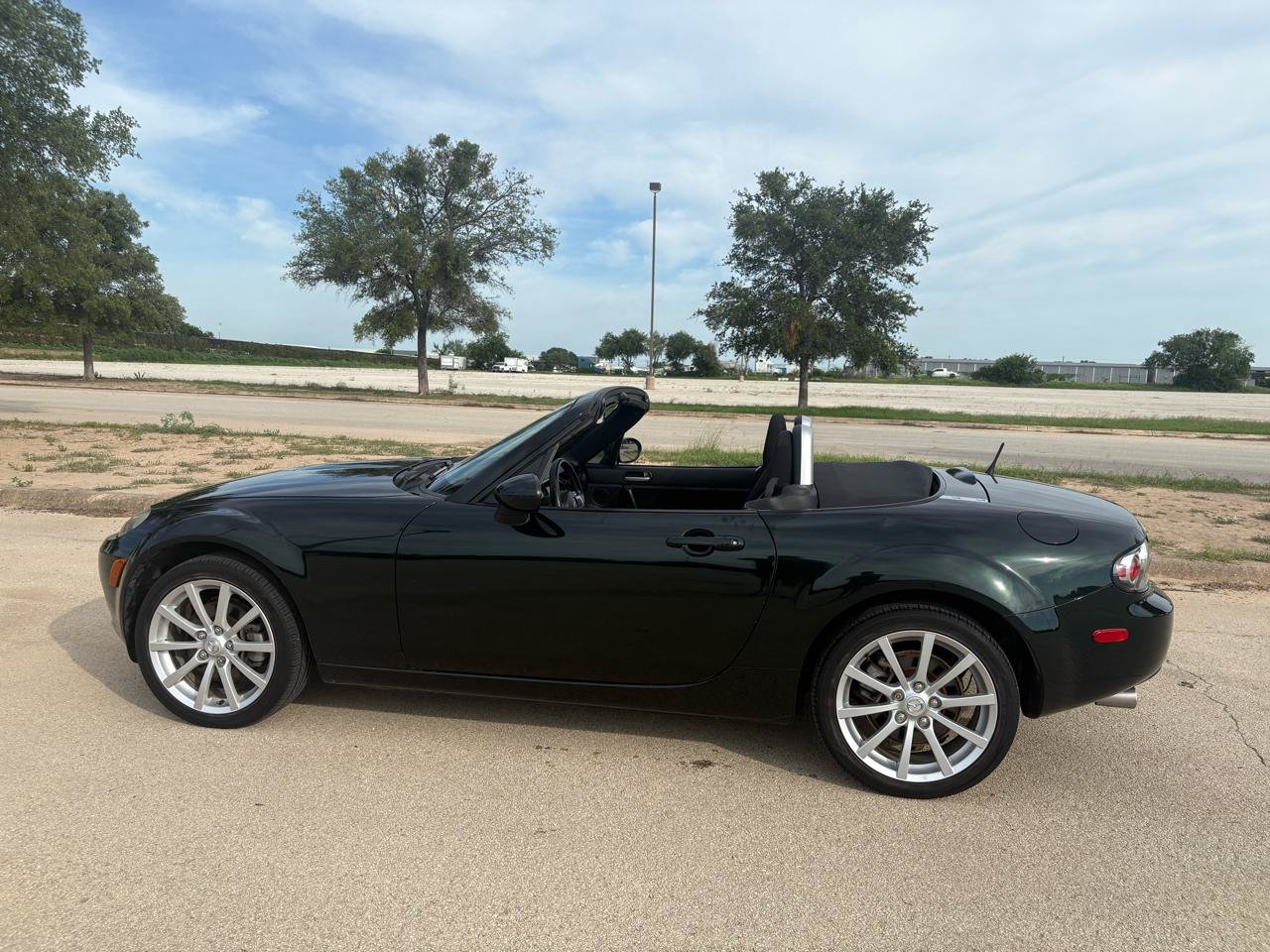 Used 2007 MAZDA MX-5 Miata Touring RWD image 52