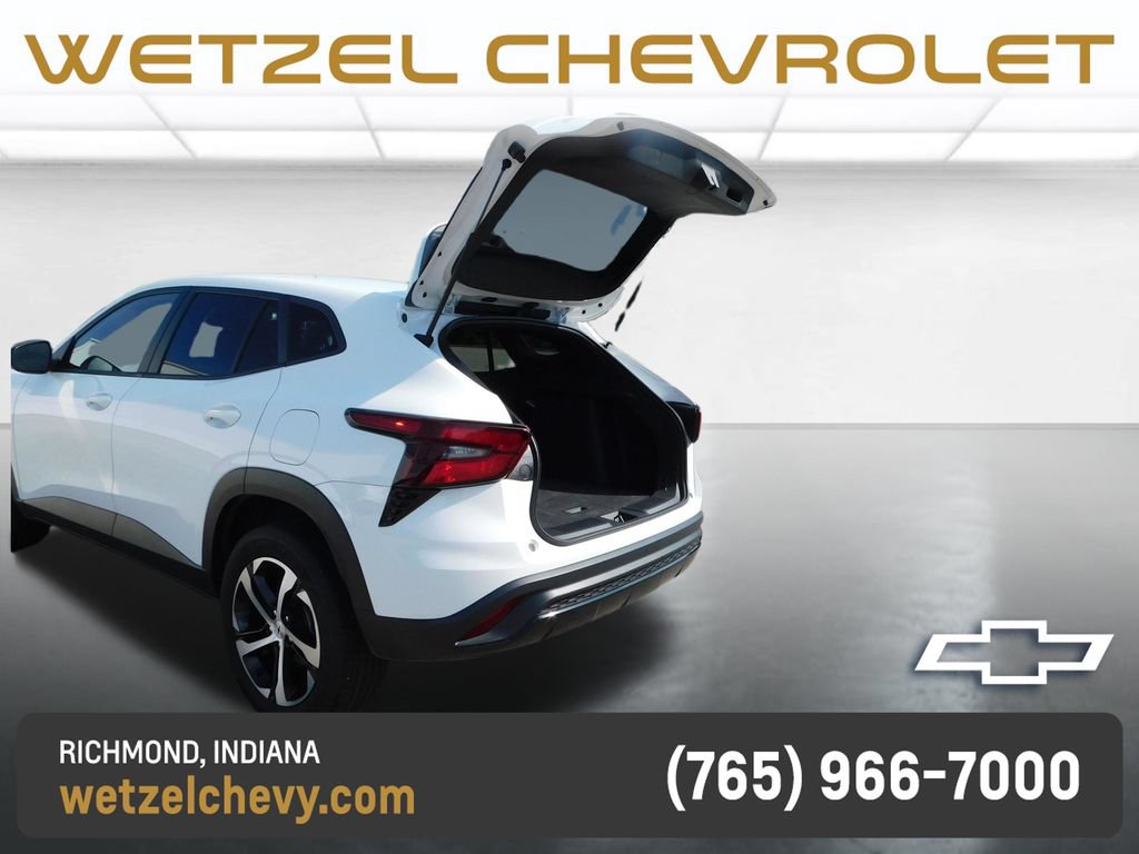 Used 2024 Chevrolet Trax RS FWD image 20