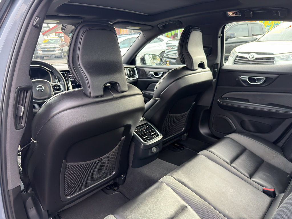 Used 2022 Volvo S60 B5 R-Design w/ Climate Package image 15