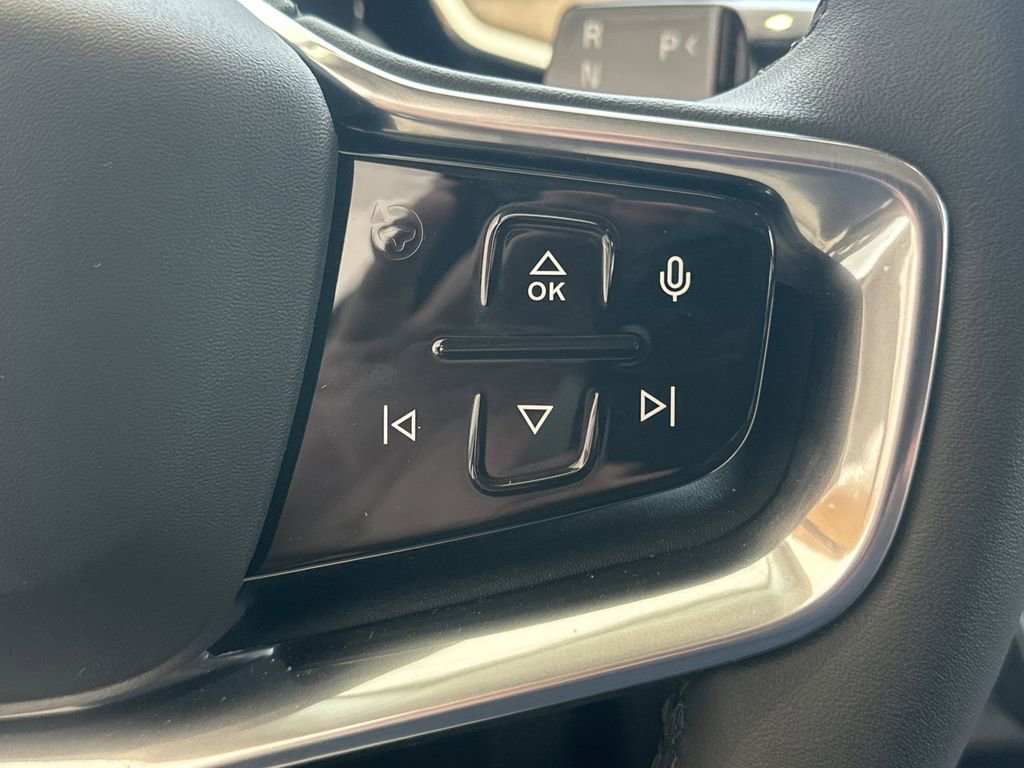 New 2025 Volvo EX90 Ultra image 17