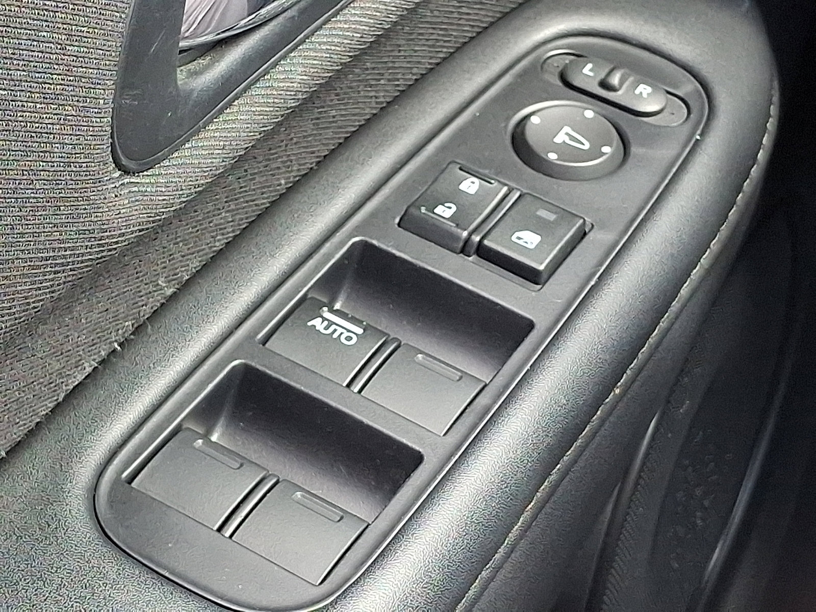 Used 2020 Honda HR-V Sport image 25