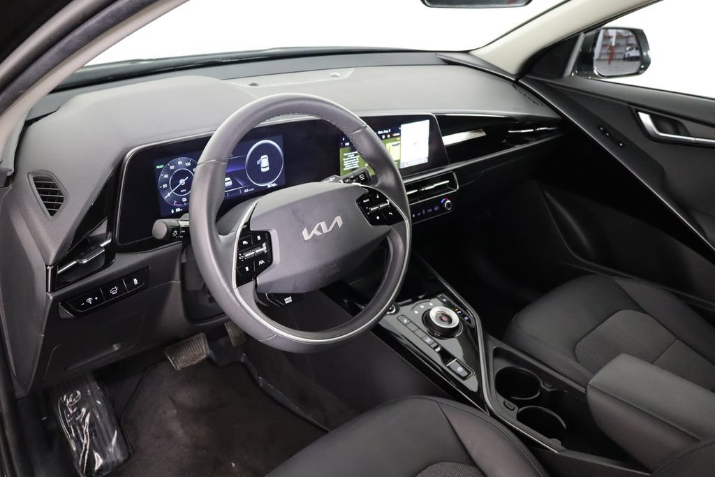 Used 2023 Kia Niro Wind FWD image 25