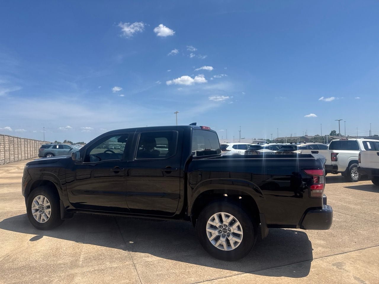 Certified 2022 Nissan Frontier SV AWD/4WD image 13