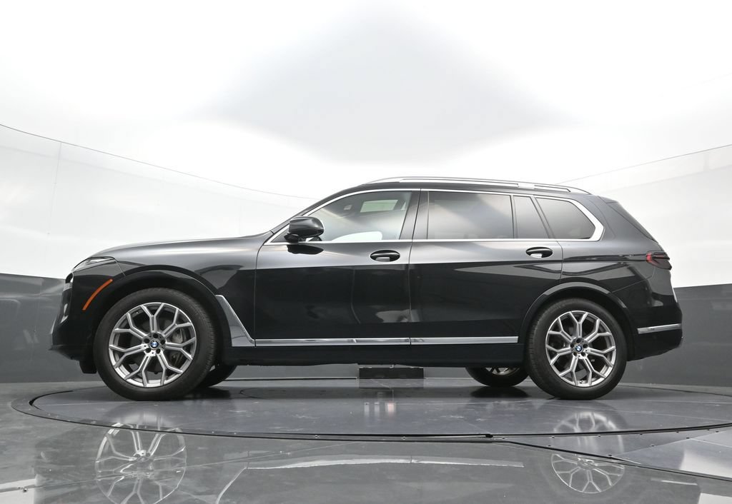 Used 2024 BMW X7 xDrive40i AWD/4WD image 27