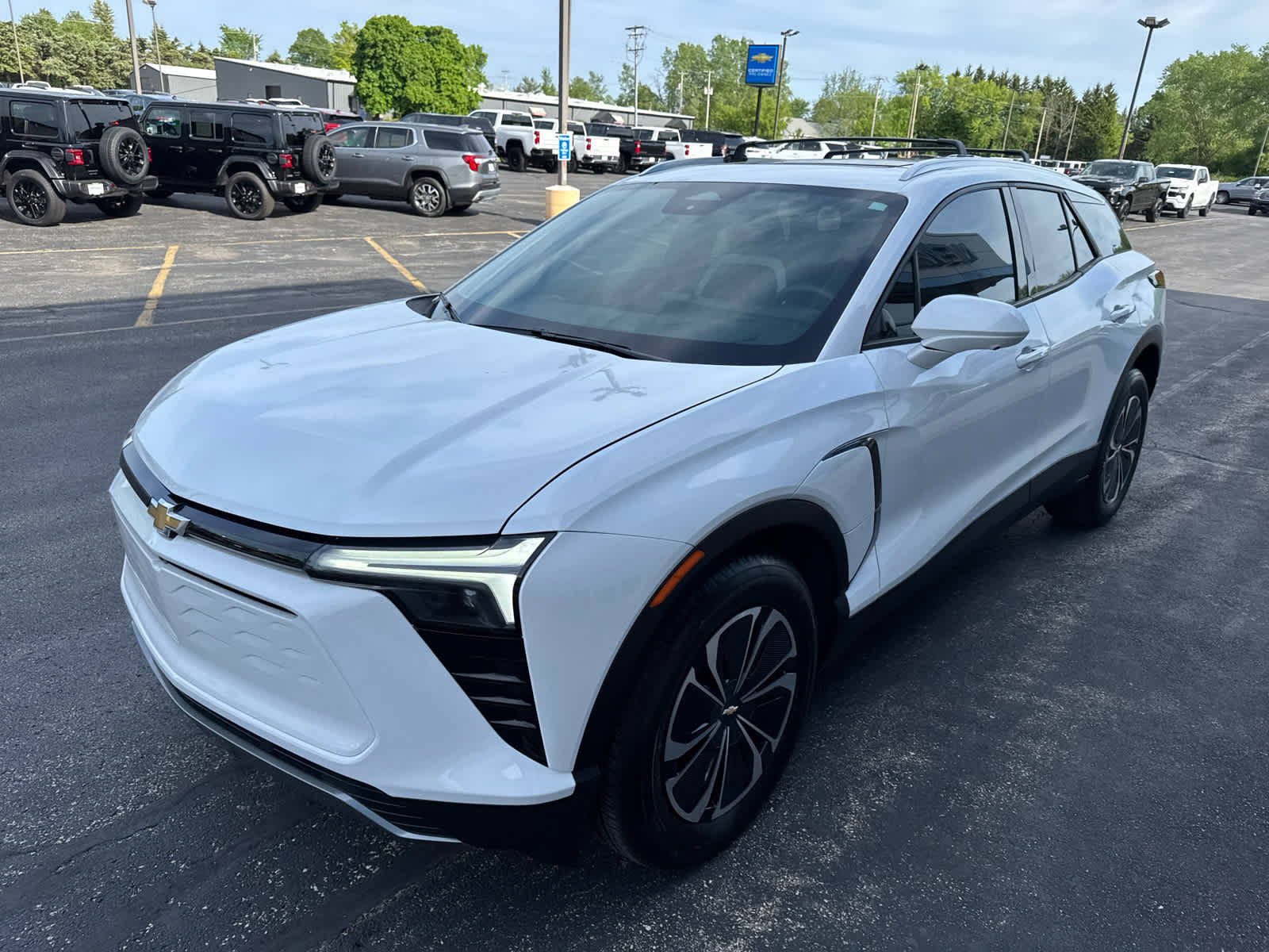 Used 2024 Chevrolet Blazer EV LT AWD/4WD image 12