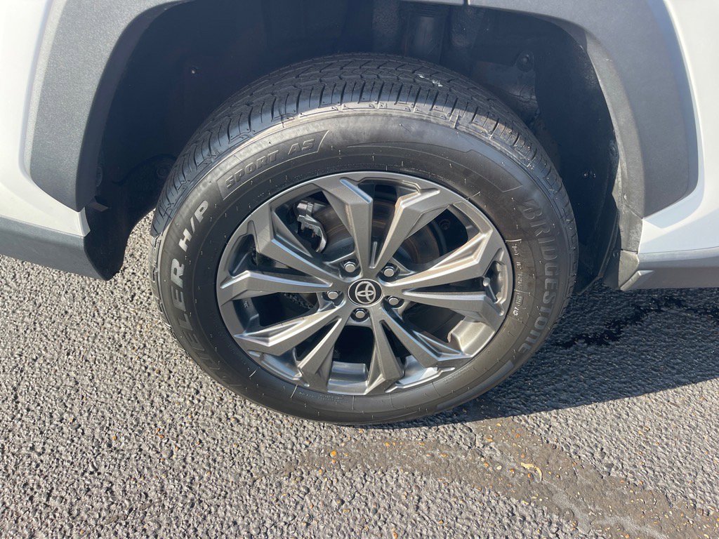 Used 2024 Toyota RAV4 XLE Premium image 22