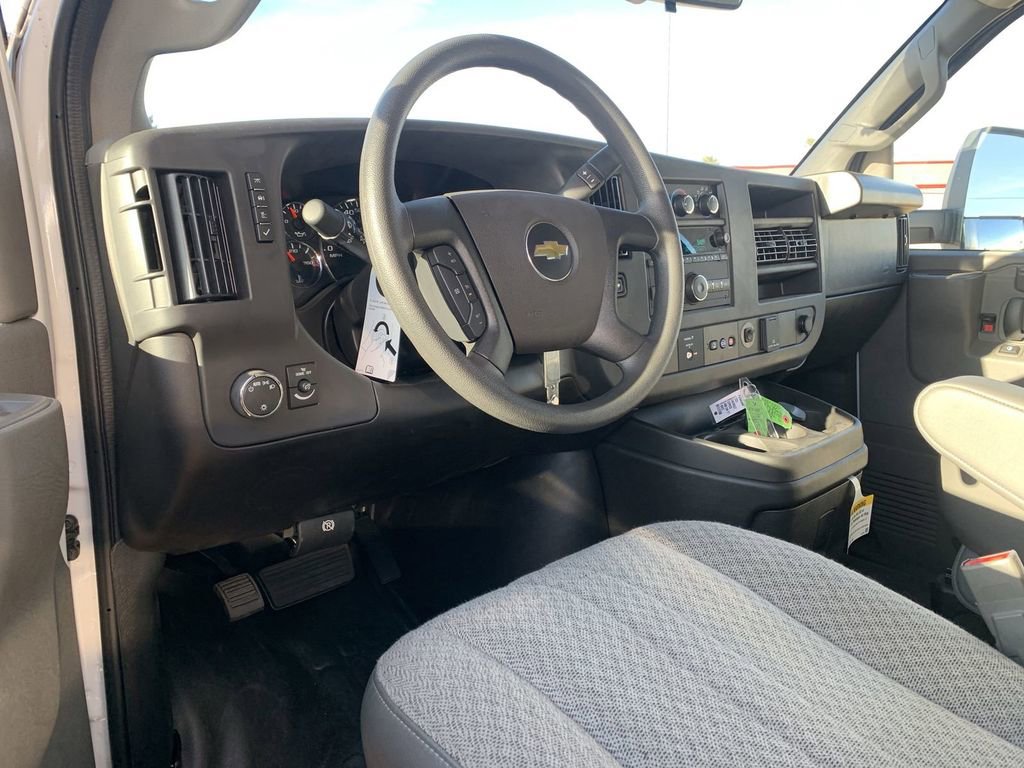 New 2025 Chevrolet Express 4500 w/ Power Convenience Package image 7