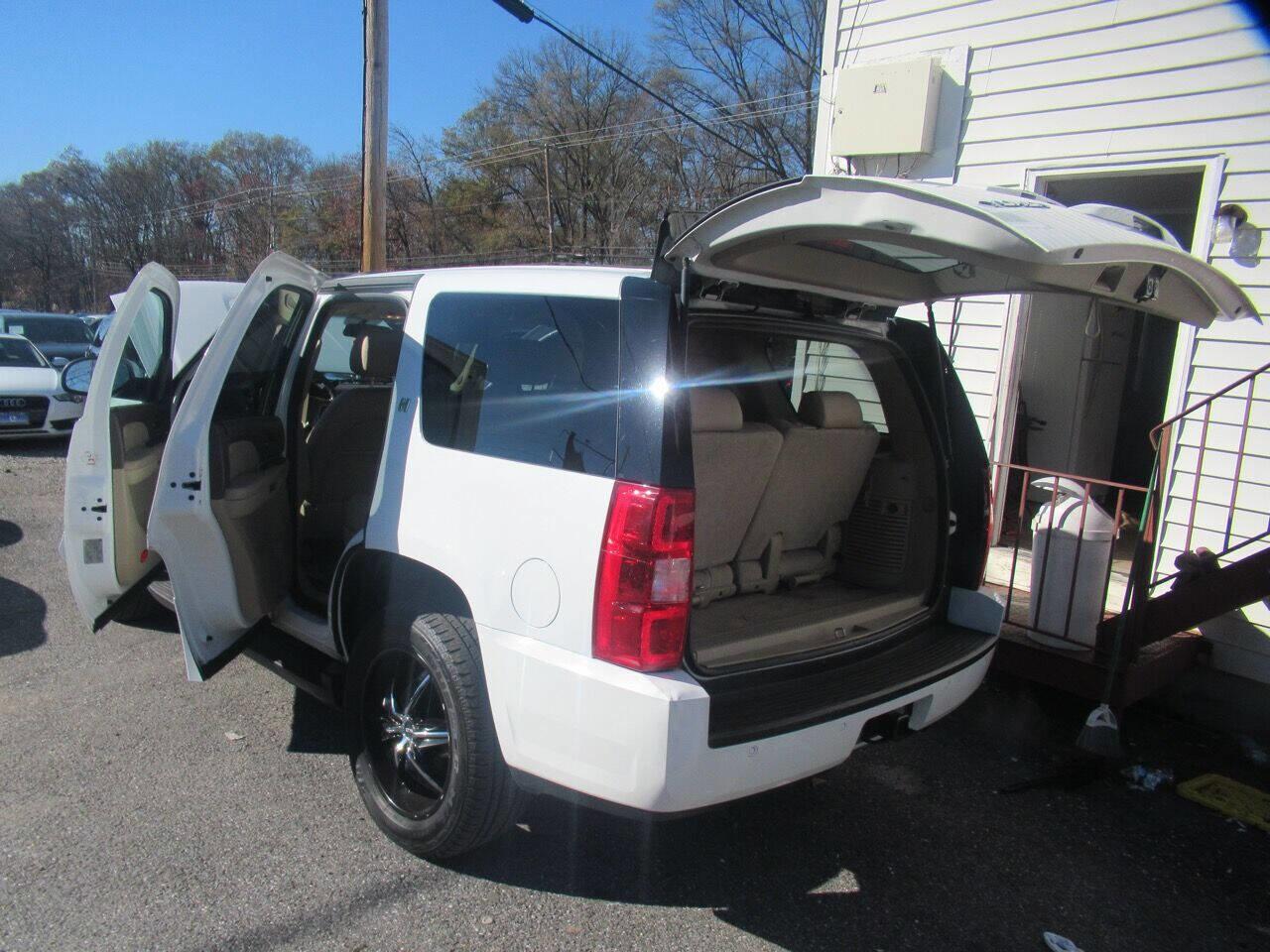 Used 2009 GMC Yukon 4WD Hybrid image 11