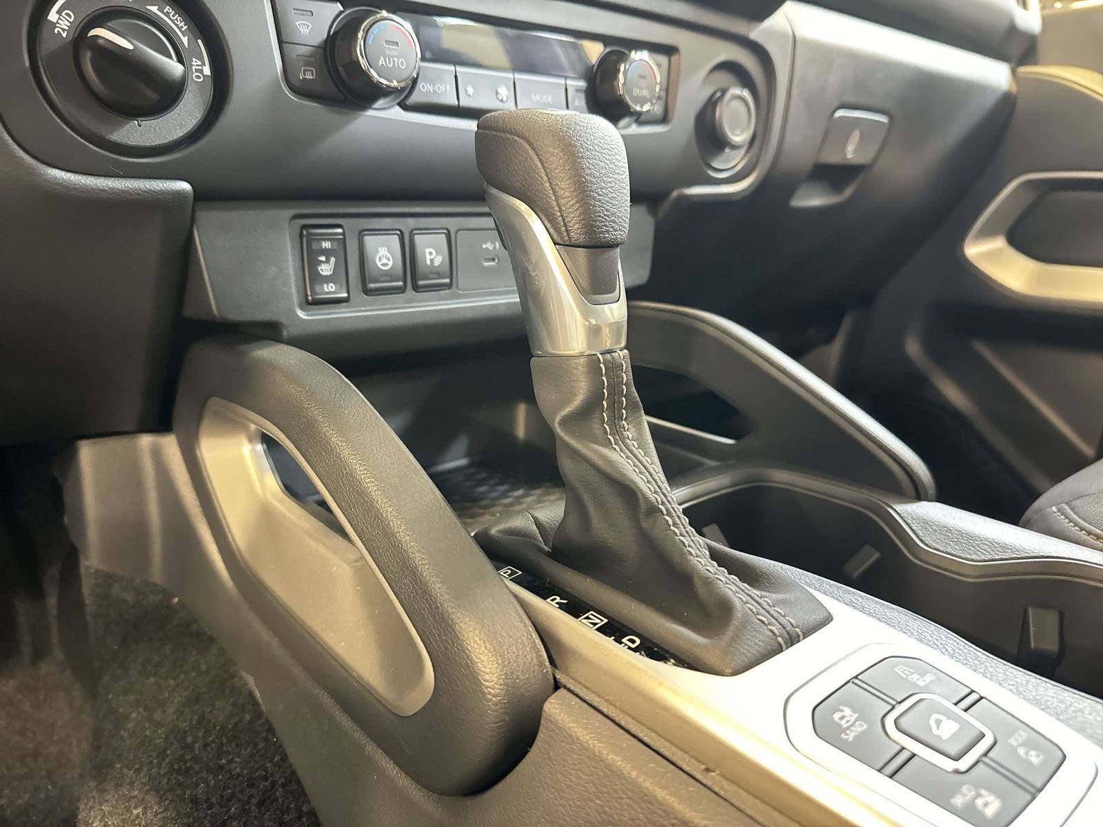 New 2026 Nissan Frontier SV w/ SV Convenience Package image 18