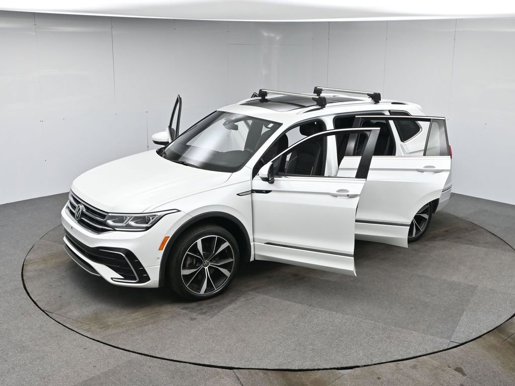 Used 2022 Volkswagen Tiguan SEL R-Line image 52