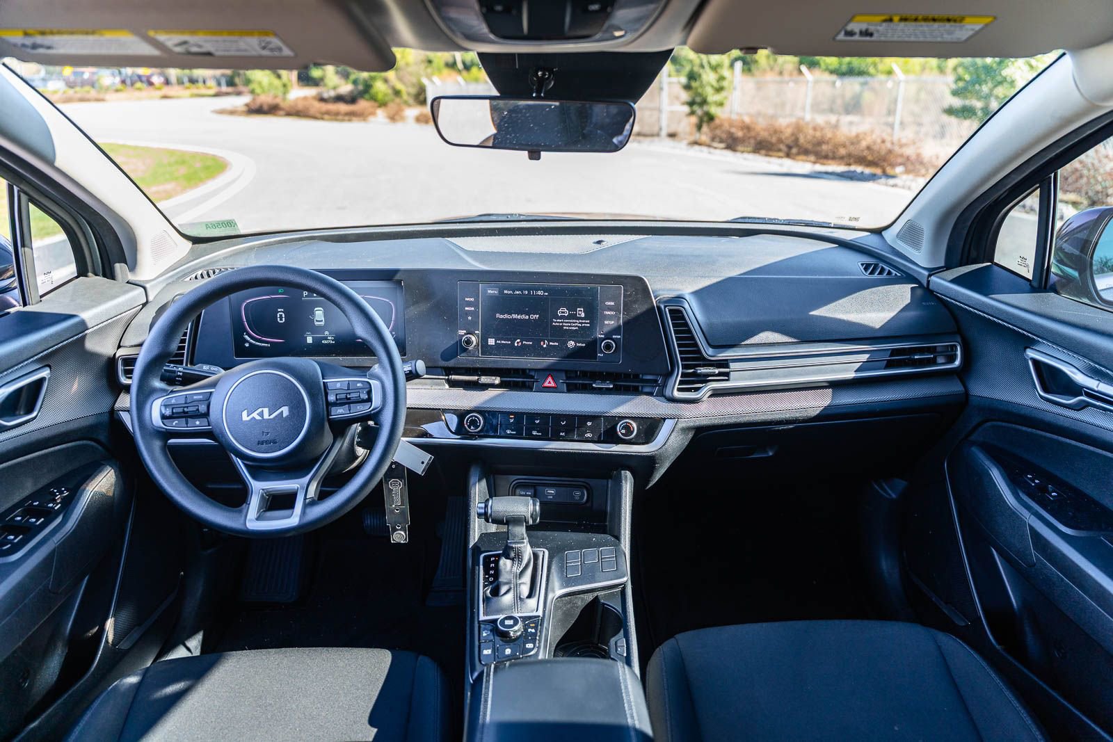 Used 2023 Kia Sportage LX image 21