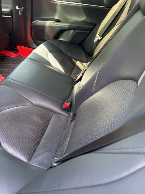 Used 2021 Toyota Camry XSE image 11