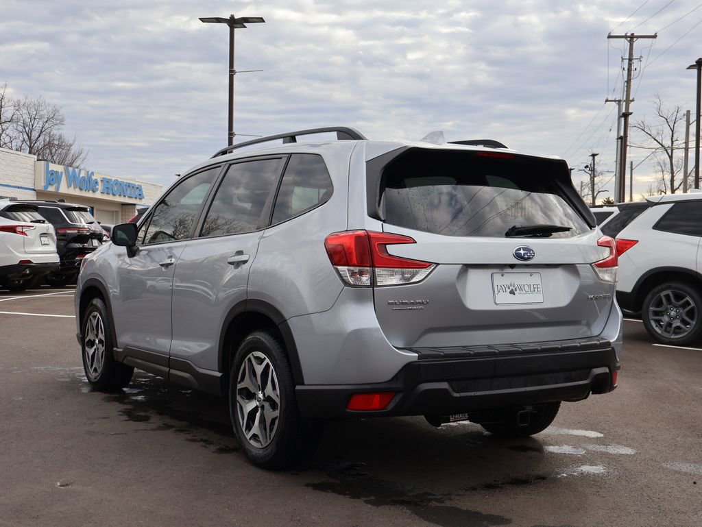 Used 2020 Subaru Forester Premium image 5