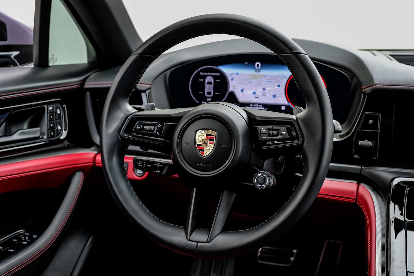 Used 2024 Porsche Panamera RWD image 19