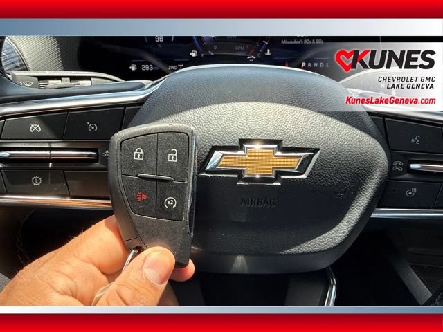 Used 2025 Chevrolet Equinox LT AWD/4WD image 20