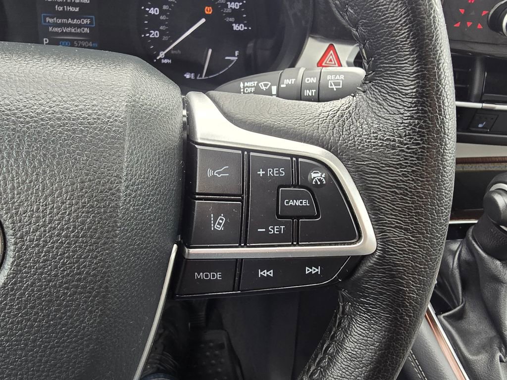 Used 2024 Toyota Sienna XLE w/ XLE Plus Package image 22