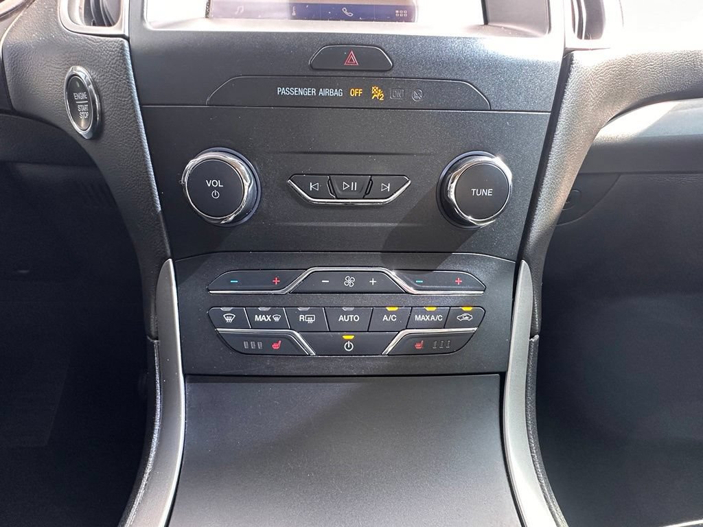 Used 2020 Ford Edge SEL FWD image 23
