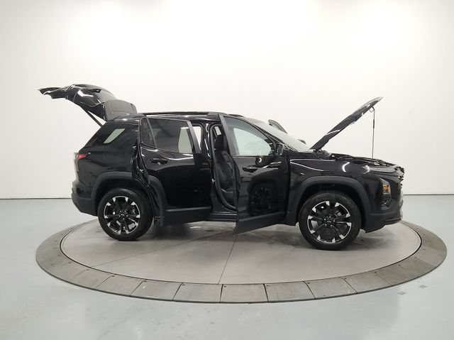 New 2027 Chevrolet Equinox RS w/ Safety and Technology Package FWD image 17