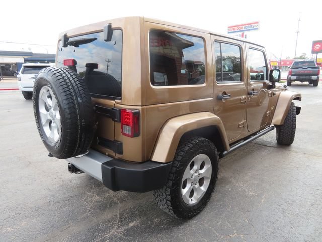 Used 2015 Jeep Wrangler Unlimited Sahara w/ Connectivity Group AWD/4WD image 5