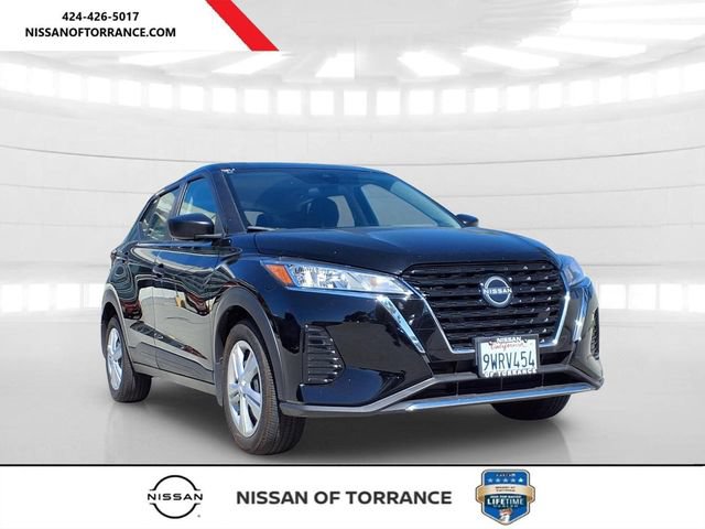Certified 2025 Nissan Kicks Play S