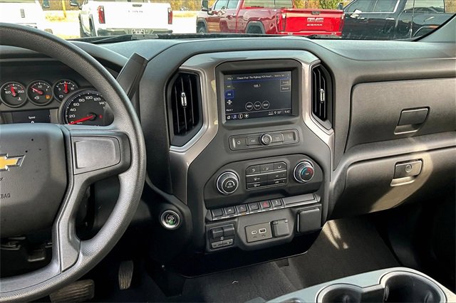 Used 2023 Chevrolet Silverado 1500 Custom image 10