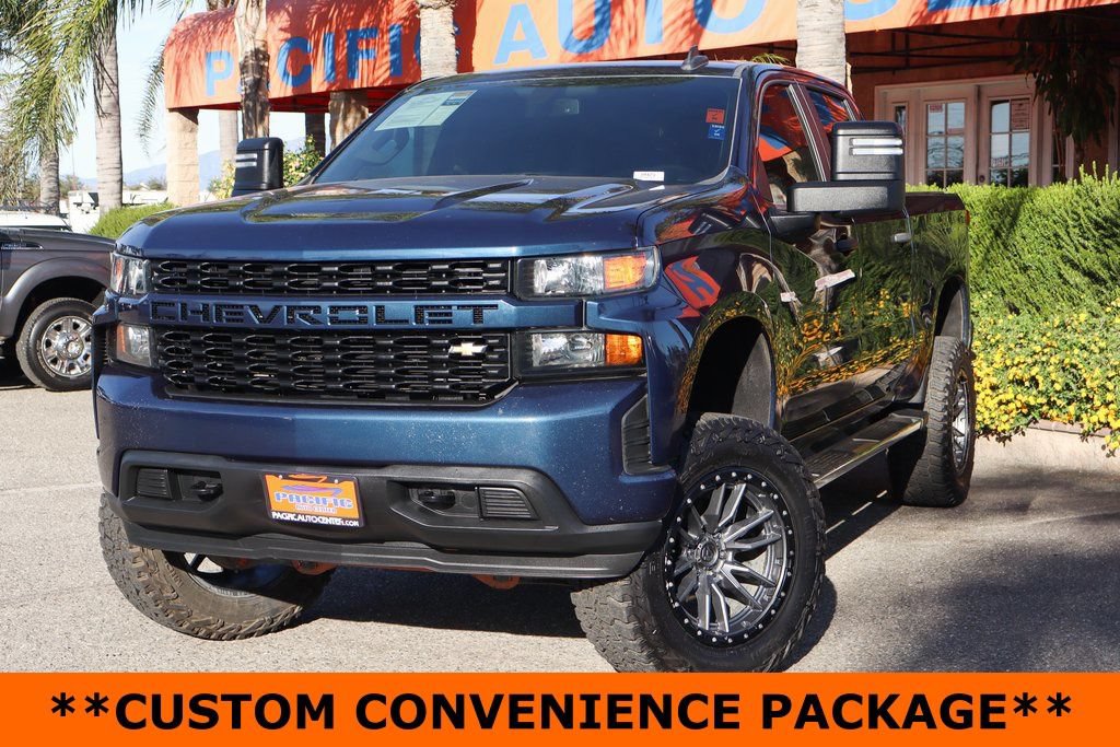 Used 2019 Chevrolet Silverado 1500 Custom w/ Custom Max Trailering Package AWD/4WD image 4
