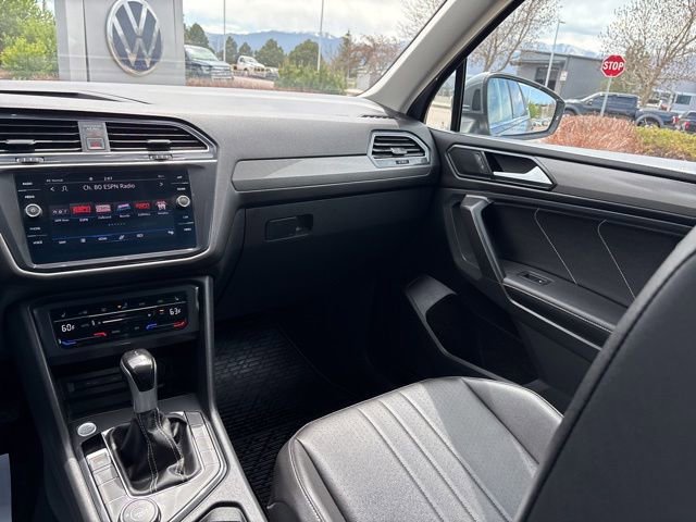 Used 2022 Volkswagen Tiguan SE AWD/4WD image 13