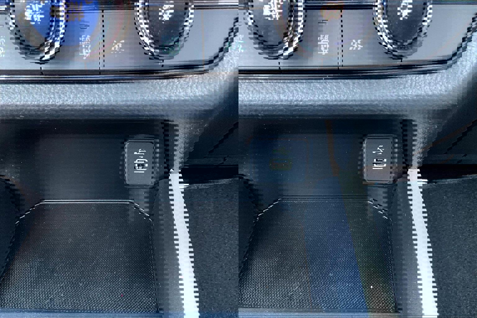 Used 2023 Honda HR-V LX image 16