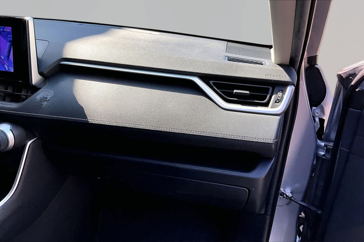 Certified 2023 Toyota RAV4 LE AWD/4WD image 19
