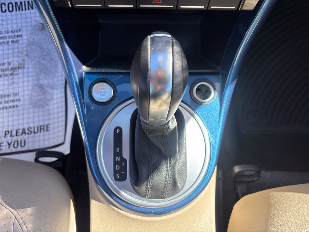 Used 2019 Volkswagen Beetle 2.0T SE FWD image 21