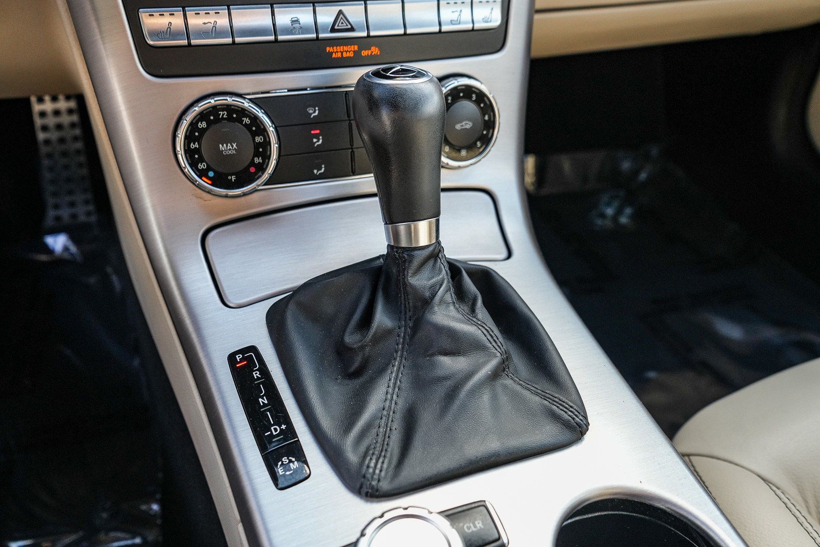 Used 2013 Mercedes-Benz SLK 250 image 17