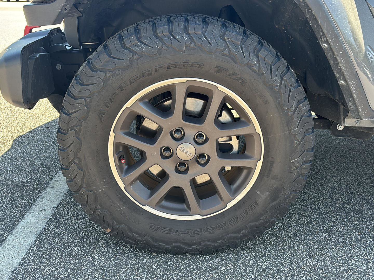 Used 2023 Jeep Gladiator Overland AWD/4WD image 8