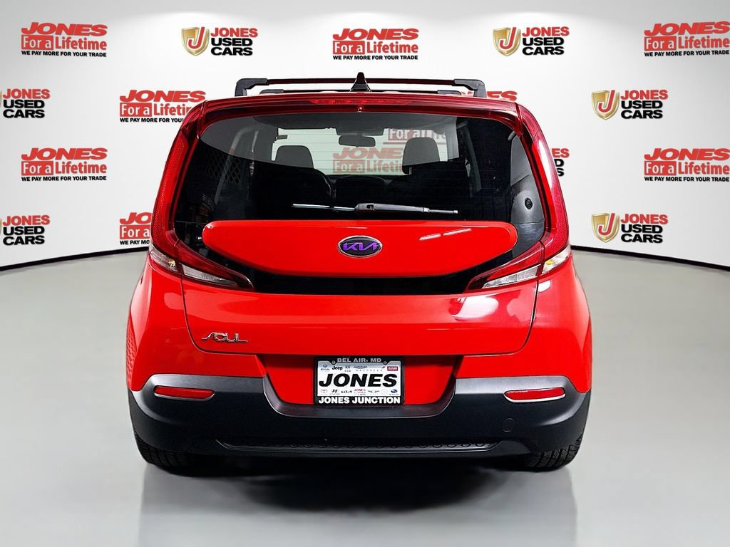 Used 2020 Kia Soul LX FWD image 13