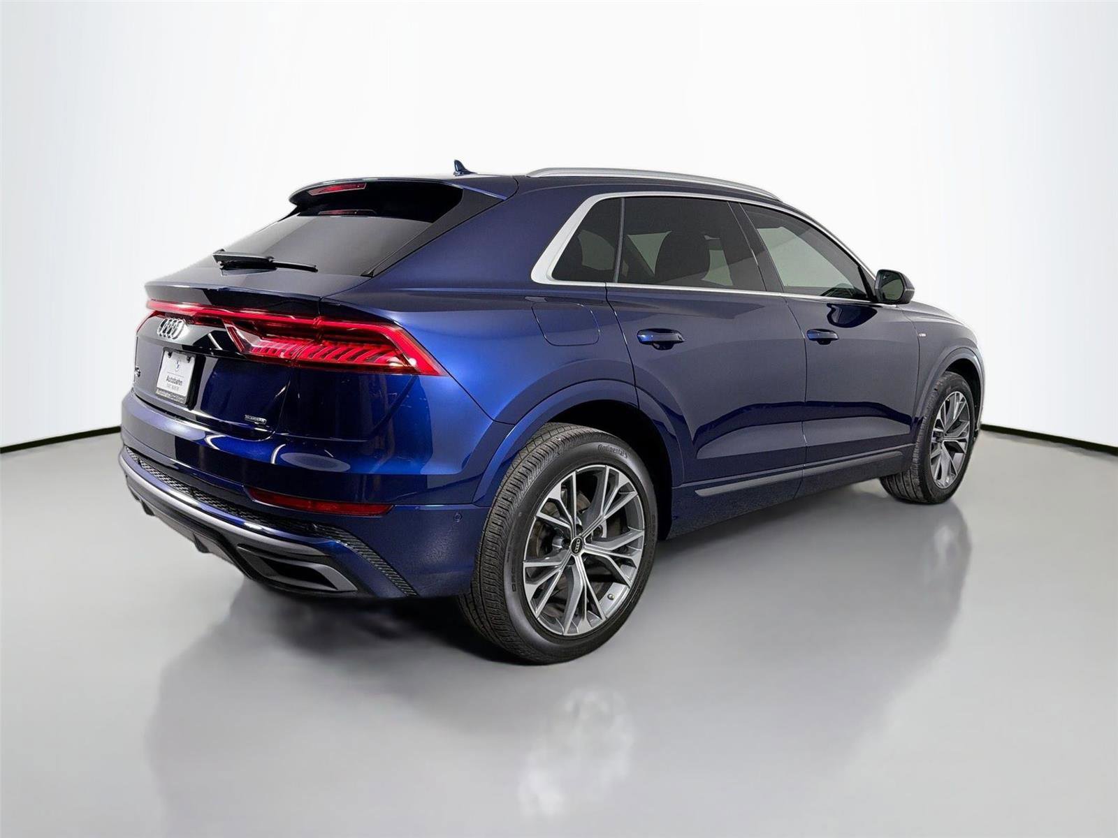 Used 2022 Audi Q8 Premium Plus AWD/4WD image 6