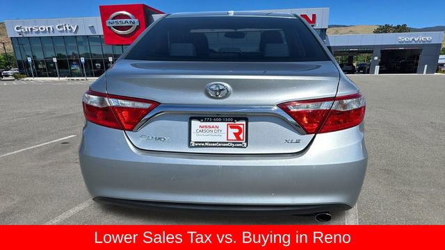 Used 2016 Toyota Camry XLE w/ Moonroof Package FWD image 4