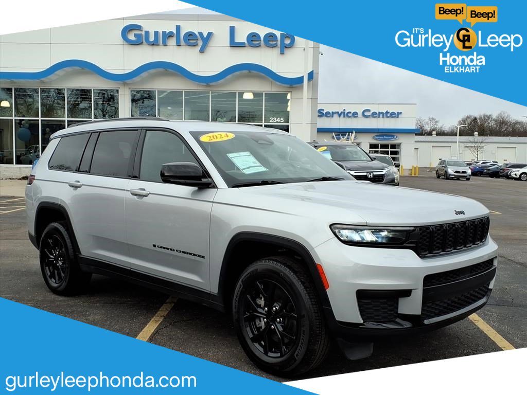 Used 2024 Jeep Grand Cherokee L Laredo image 1