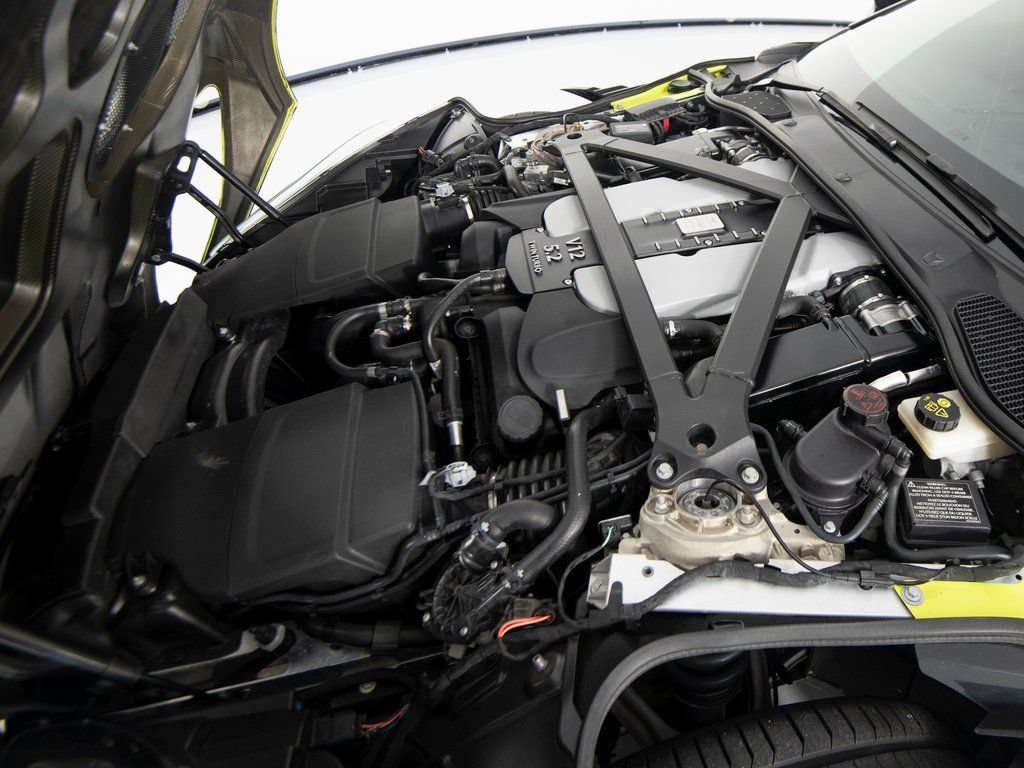 Used 2022 Aston Martin DBS Superleggera RWD image 45