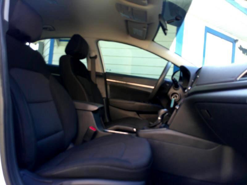 Used 2018 Hyundai Elantra SEL image 18