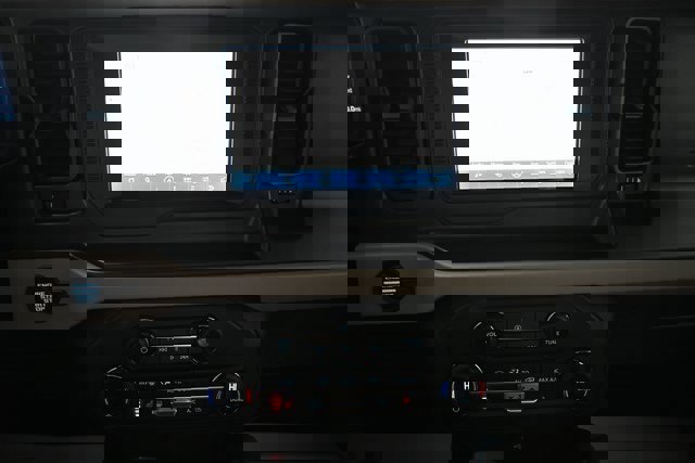 Used 2023 Ford Bronco Wildtrak image 32