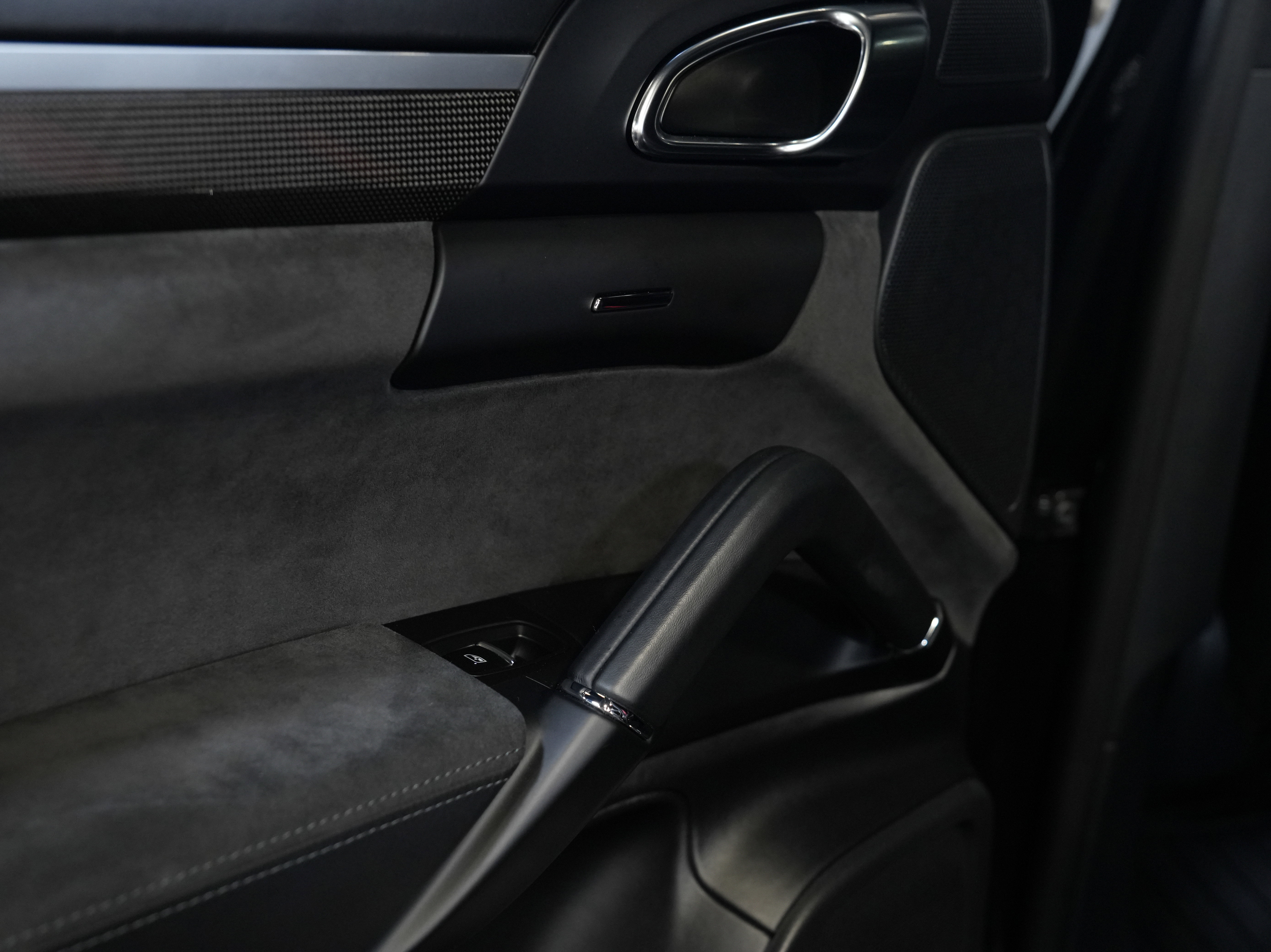 Used 2016 Porsche Cayenne GTS image 26