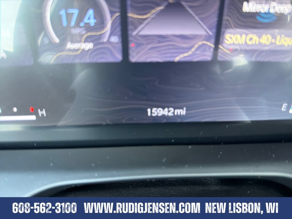 Used 2025 Jeep Grand Cherokee Altitude AWD/4WD image 16