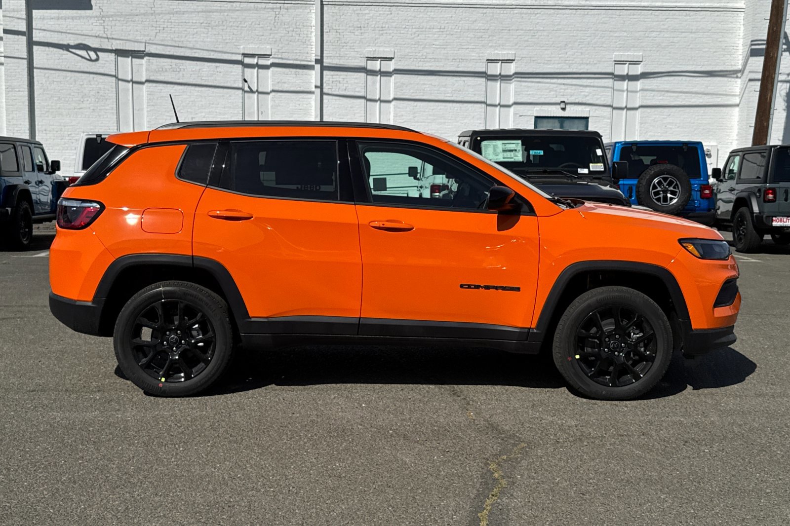 New 2026 Jeep Compass Latitude image 2