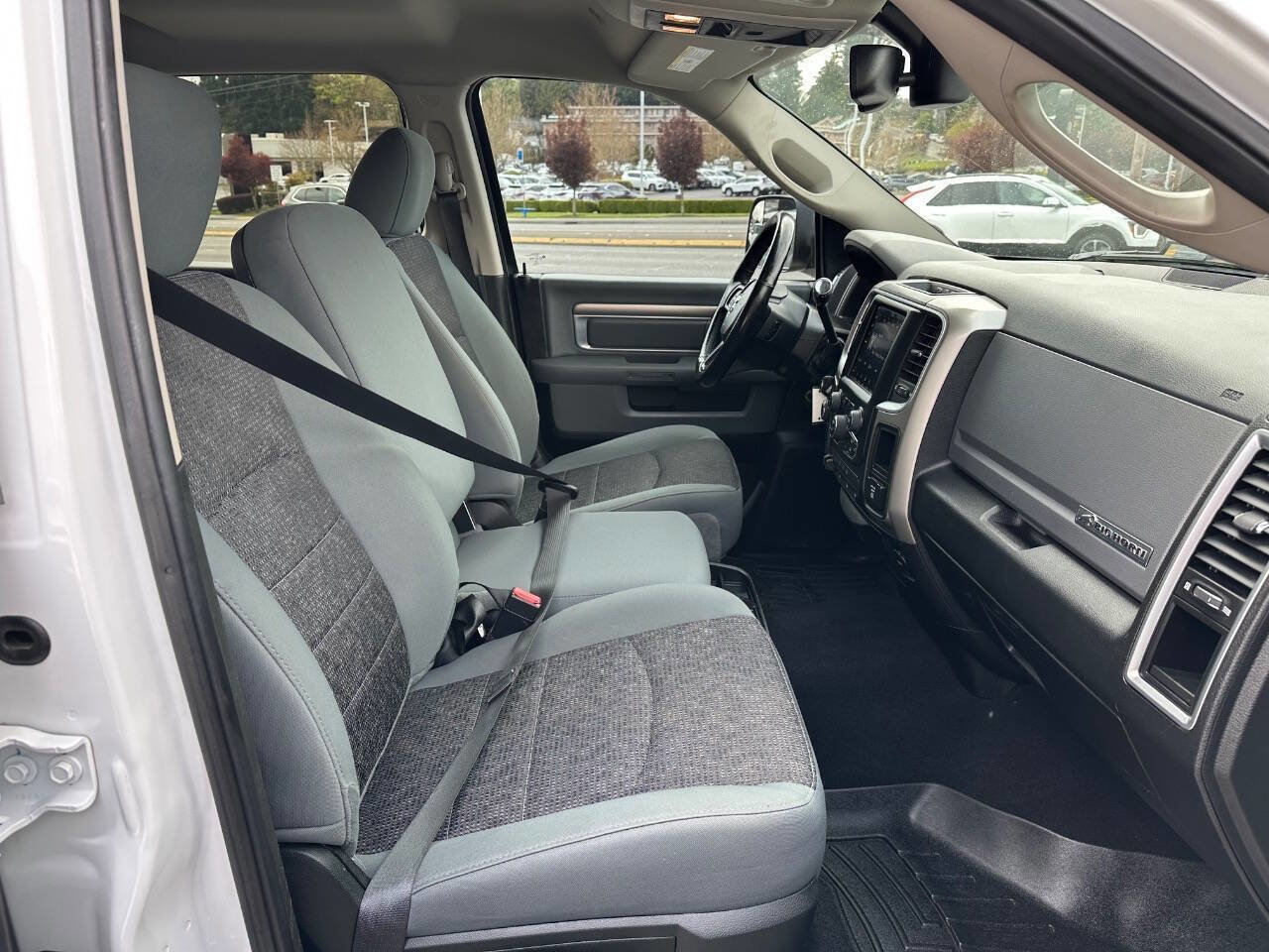 Used 2018 RAM 3500 Big Horn AWD/4WD image 23