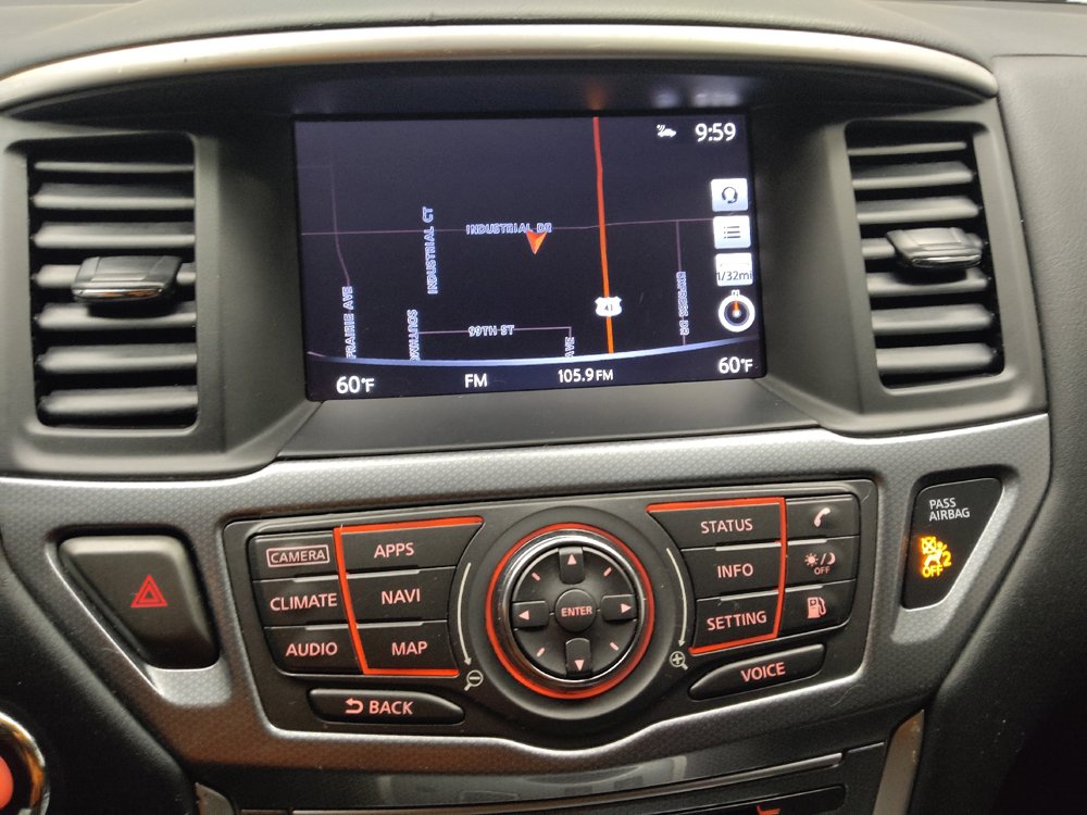 Used 2020 Nissan Pathfinder SL AWD/4WD image 25