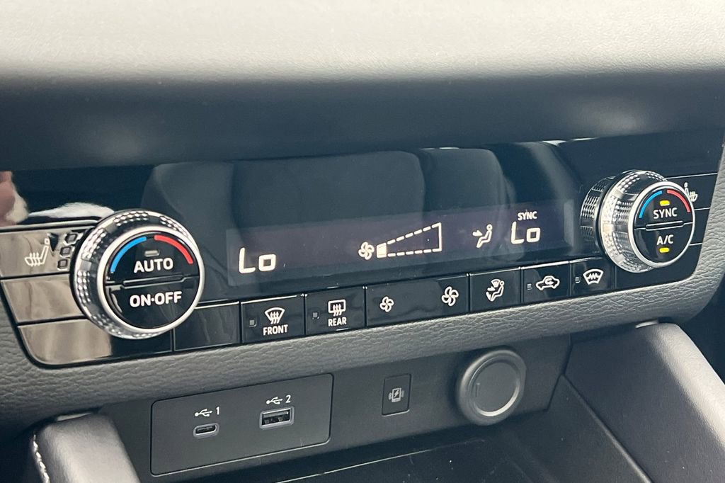 New 2025 Mitsubishi Outlander SE image 22