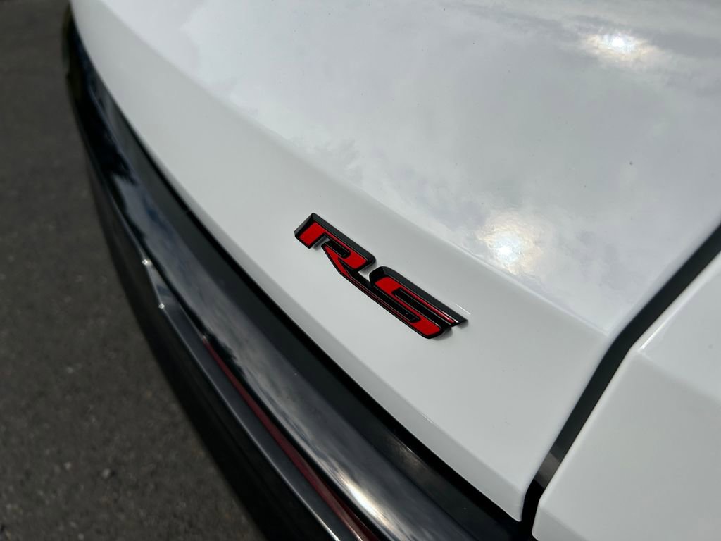 Used 2024 Chevrolet Traverse RS image 32