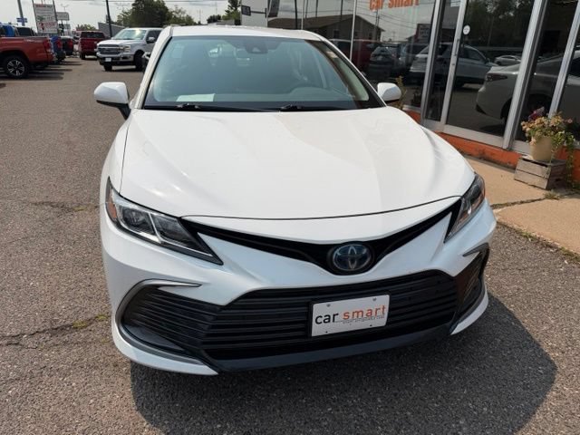 Used 2021 Toyota Camry LE FWD image 2