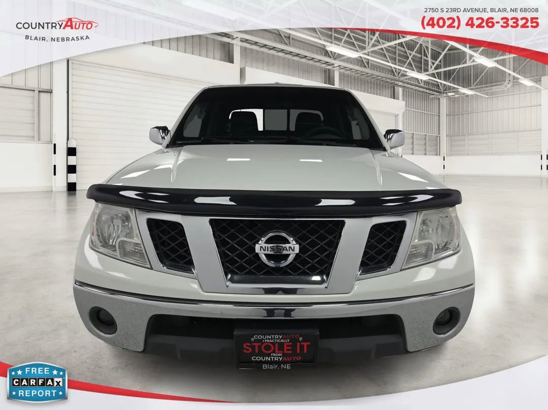 Used 2015 Nissan Frontier SL w/ Moonroof Package image 8