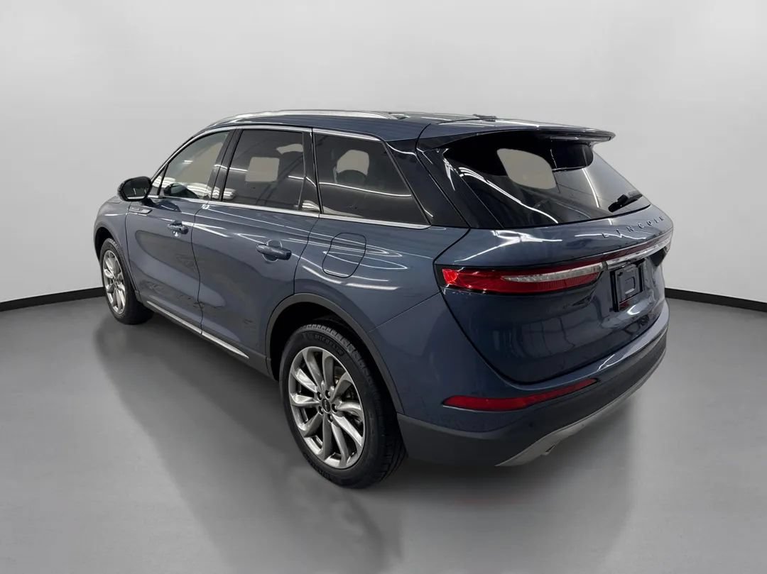 Used 2022 Lincoln Corsair AWD w/ Premium Package image 7