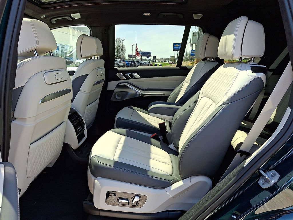 New 2026 BMW ALPINA XB7 AWD/4WD image 9